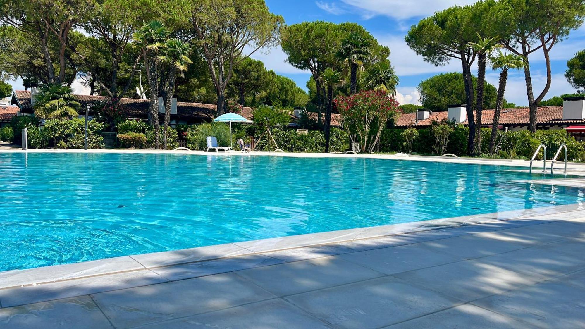 Signora Ruth - Aprilia Residence อาปริลเลีย มาริตติมา ภายนอก รูปภาพ